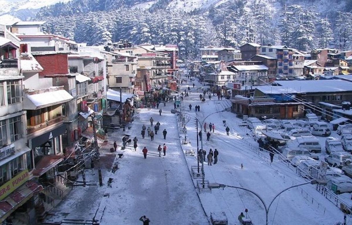 Manali Tour Package by Bus 