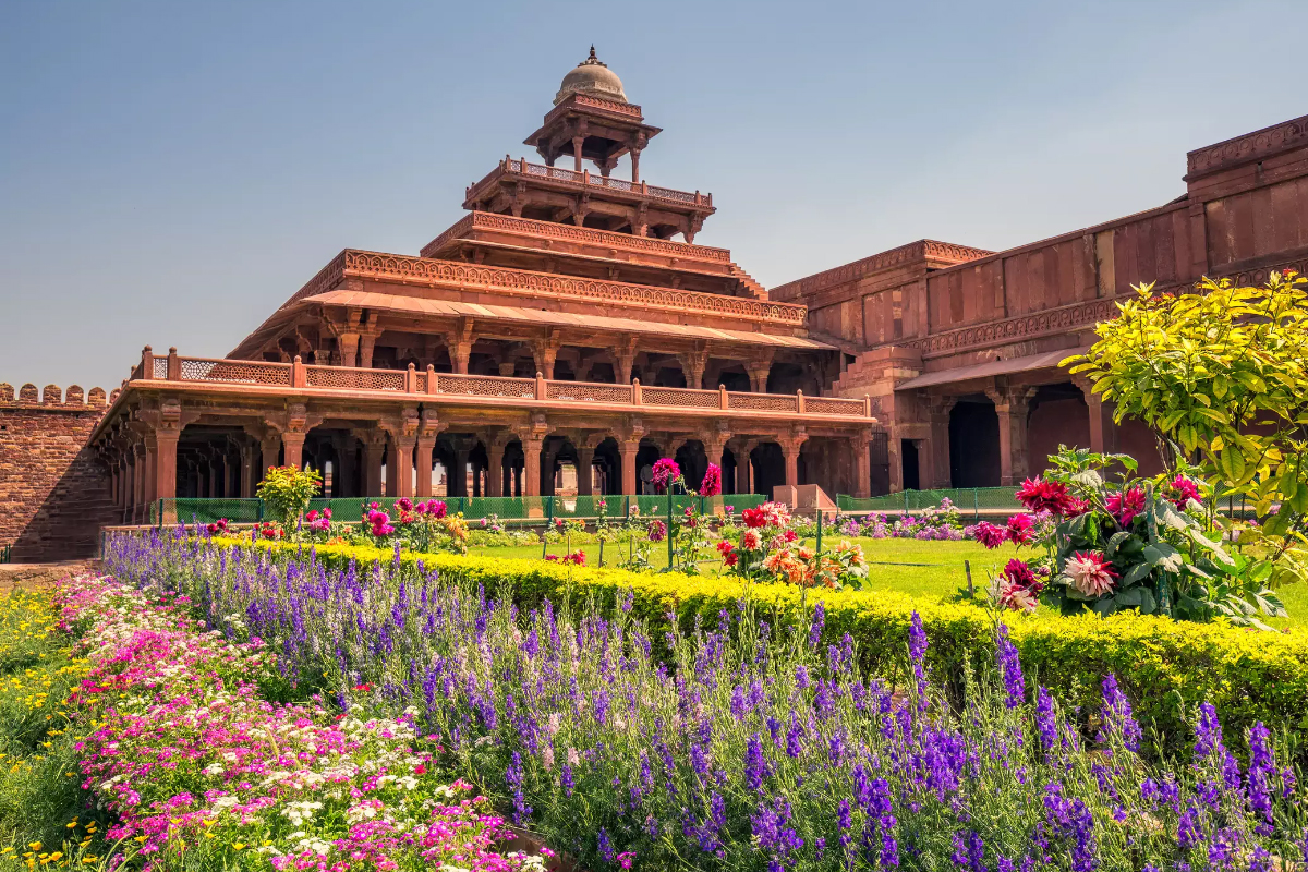 1 Day Taj Mahal Agra Fort & Fatehpur Sikri by Train